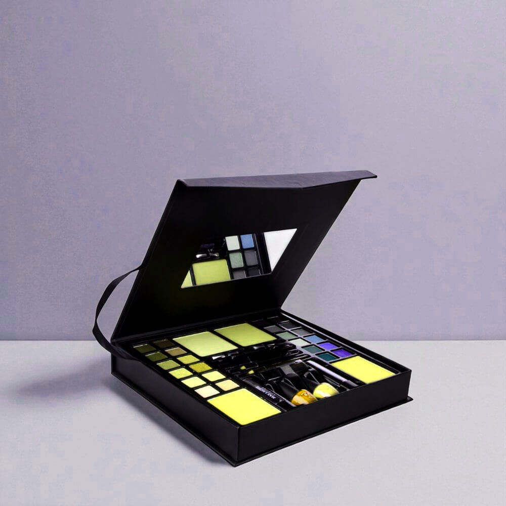 custom makeup packaging